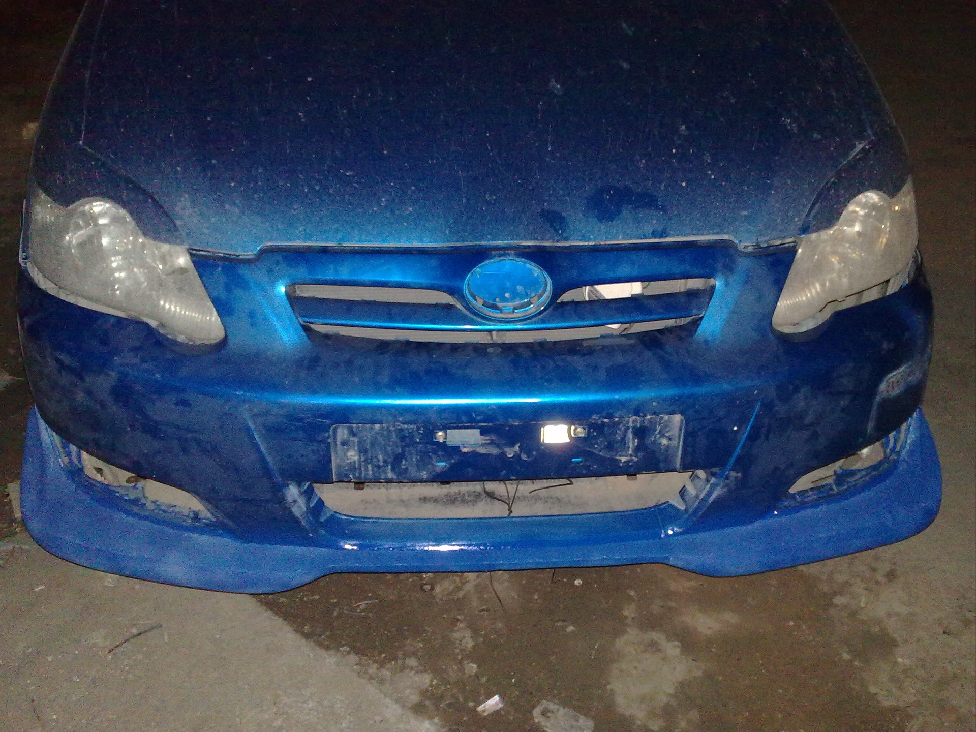 bumper part 2 - Toyota Corolla 14 l 2005