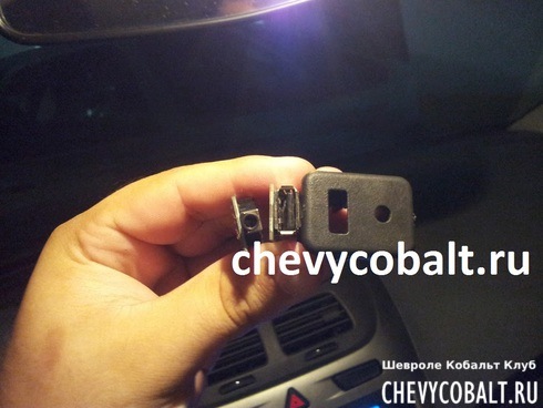 Chevrolet Cobalt USB разъем