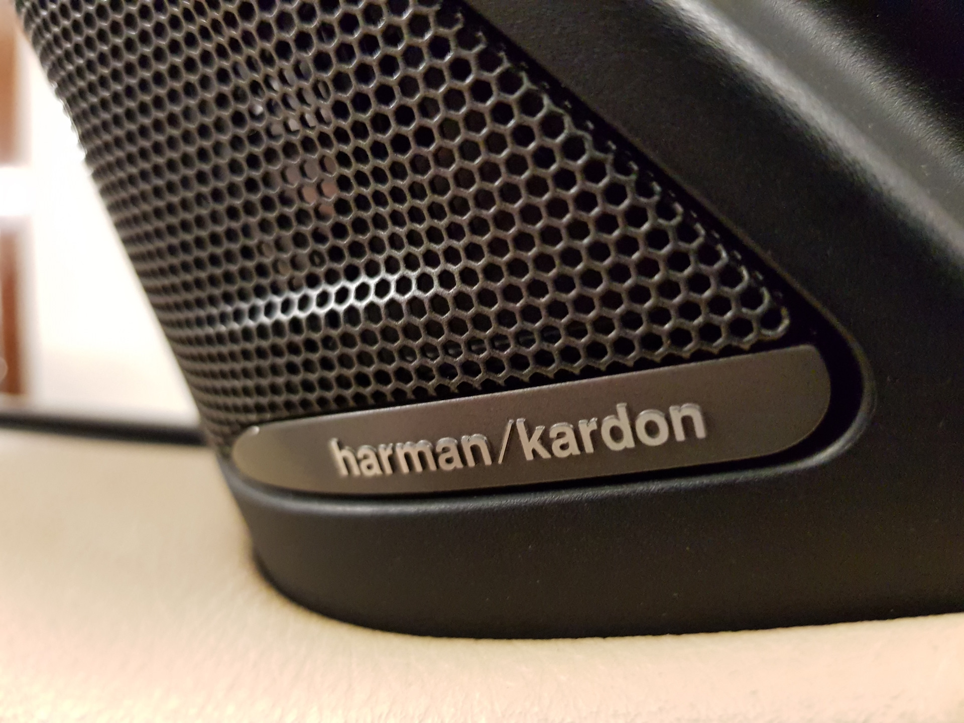 Харман кардон бмв. Харман Кардон f30. Harman Kardon BMW. ВЧ Harman Kardon BMW f30. Harman Kardon в БМВ.