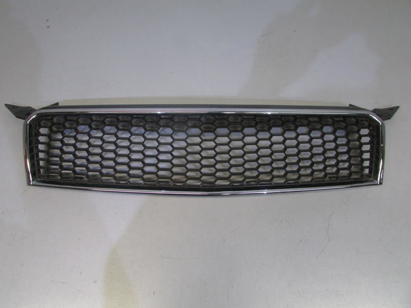 Решетка радиатора 21704 (хром). Верхняя решетка. Решетка радиатора лансер 10. Решетка радиатора ваз приора 2. Верхняя решетка.