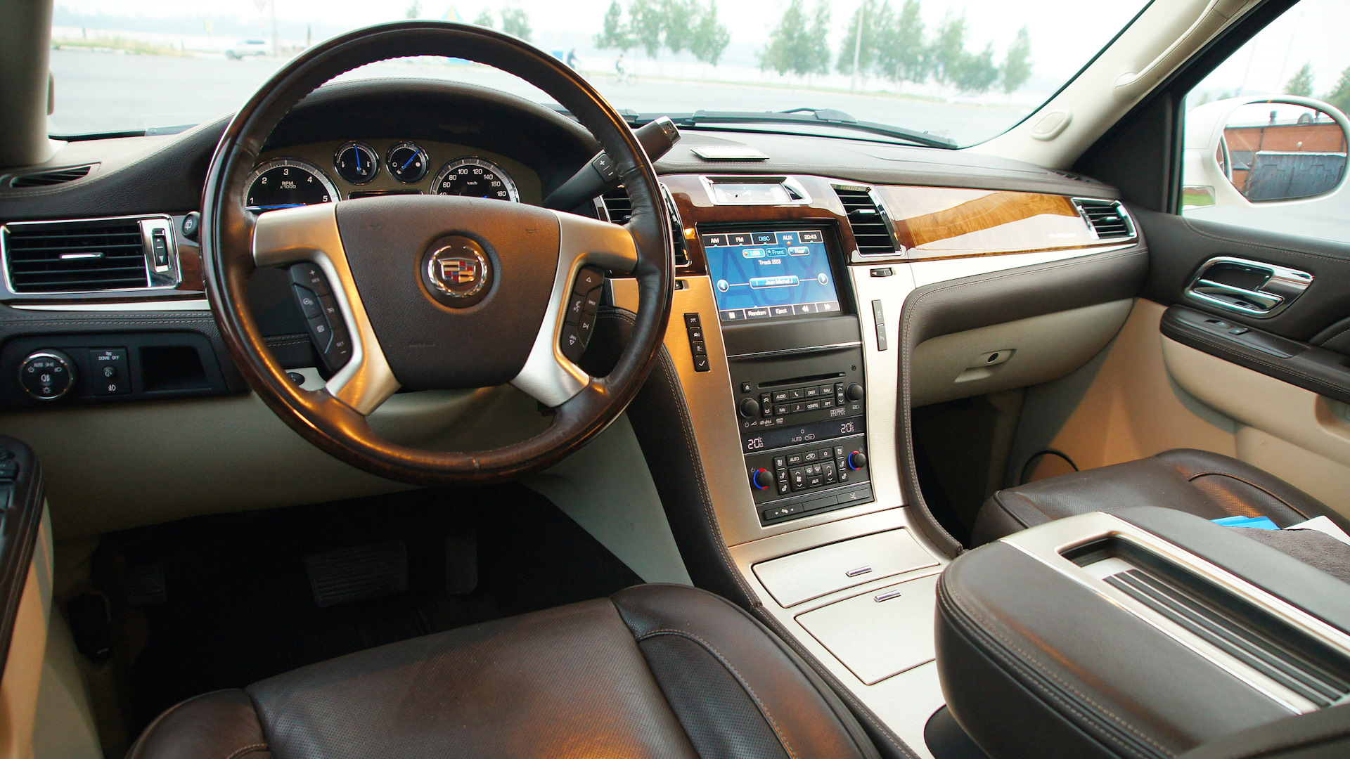 Cadillac Escalade (3G) 6.2 бензиновый 2013 | Белый шум на DRIVE2