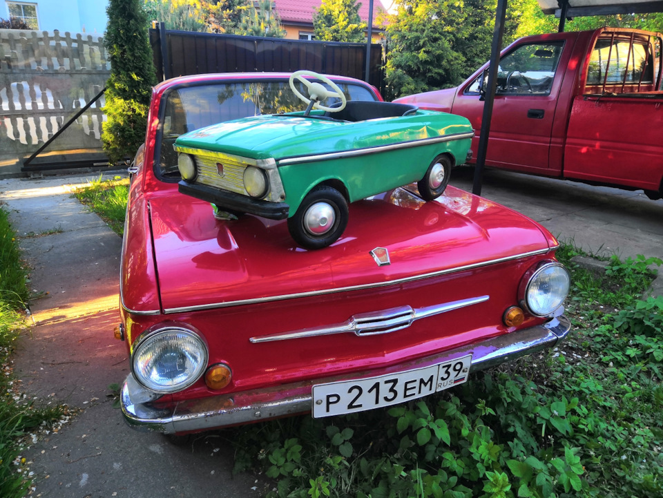 Педальный Москвич и Запорожец — ЗАЗ 968, 1 л, 1978 года | фотография ...