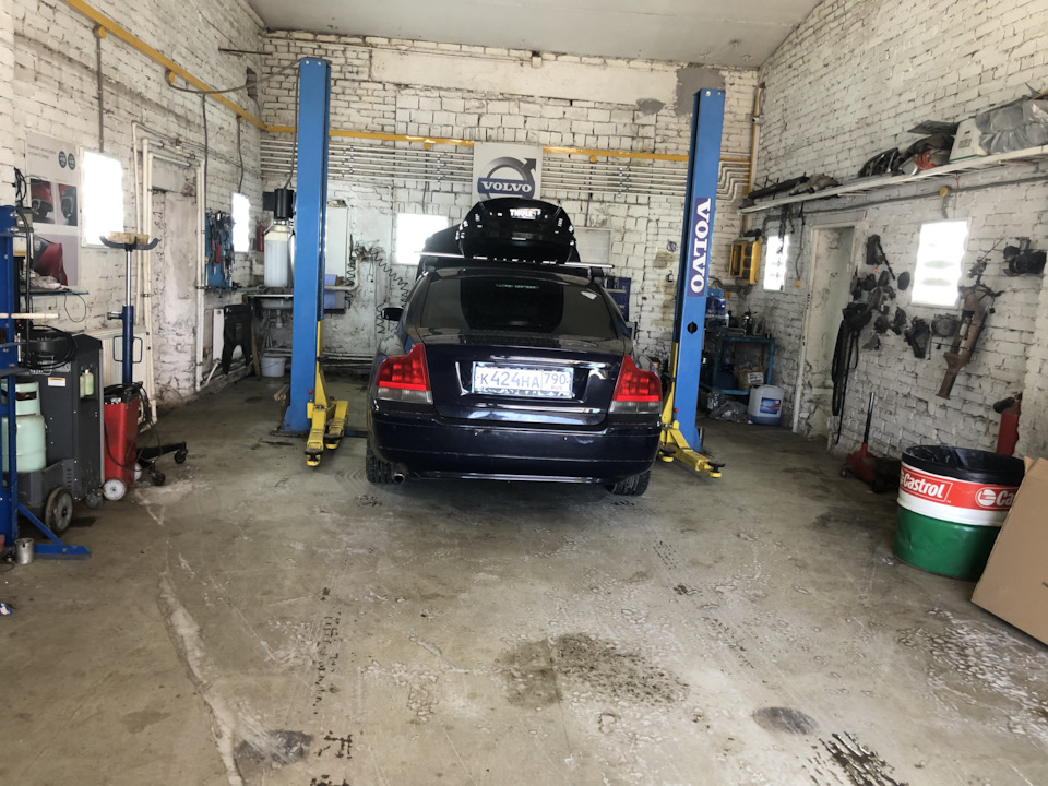 Замена масла в акпп в 77volvoservice.ru — Volvo S60 (1G), 2,4 л, 2003 ...