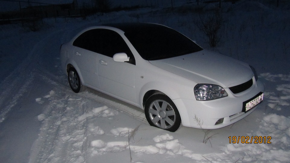 Chevrolet Lacetti седан зимой