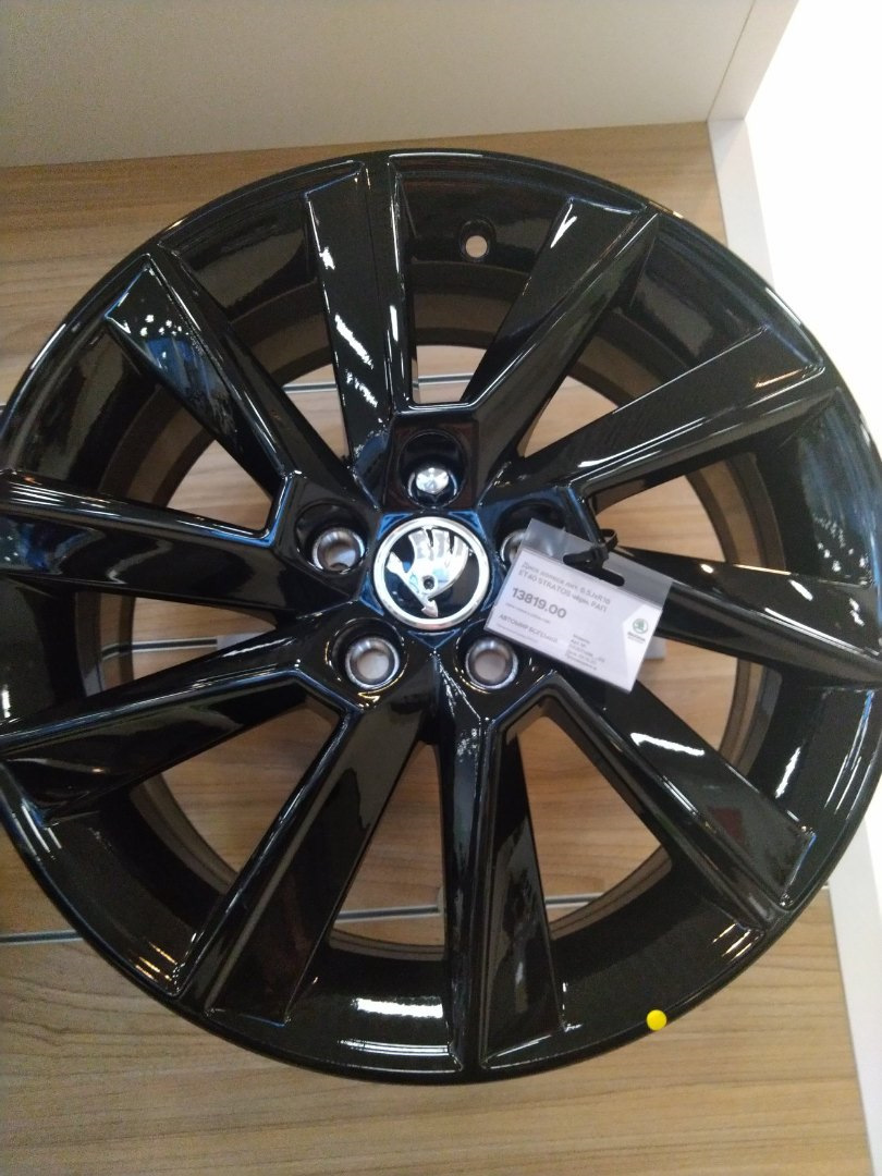 ГДЕ КУПИТЬ ДИСКИ НА ЭТОТ РАПИД? Я НЕ ШАРЮ. SOS — Skoda Rapid (1G), 1,6 ...