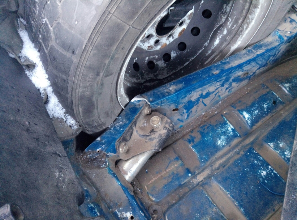 Первый кузовной ремонт — задняя часть — Lada 21070, 1,5 л, 2001 года ...