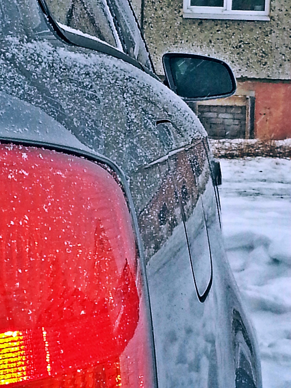 на днях опять ходил возле своей малышки — Audi A4 (B7), 2 л, 2007 года