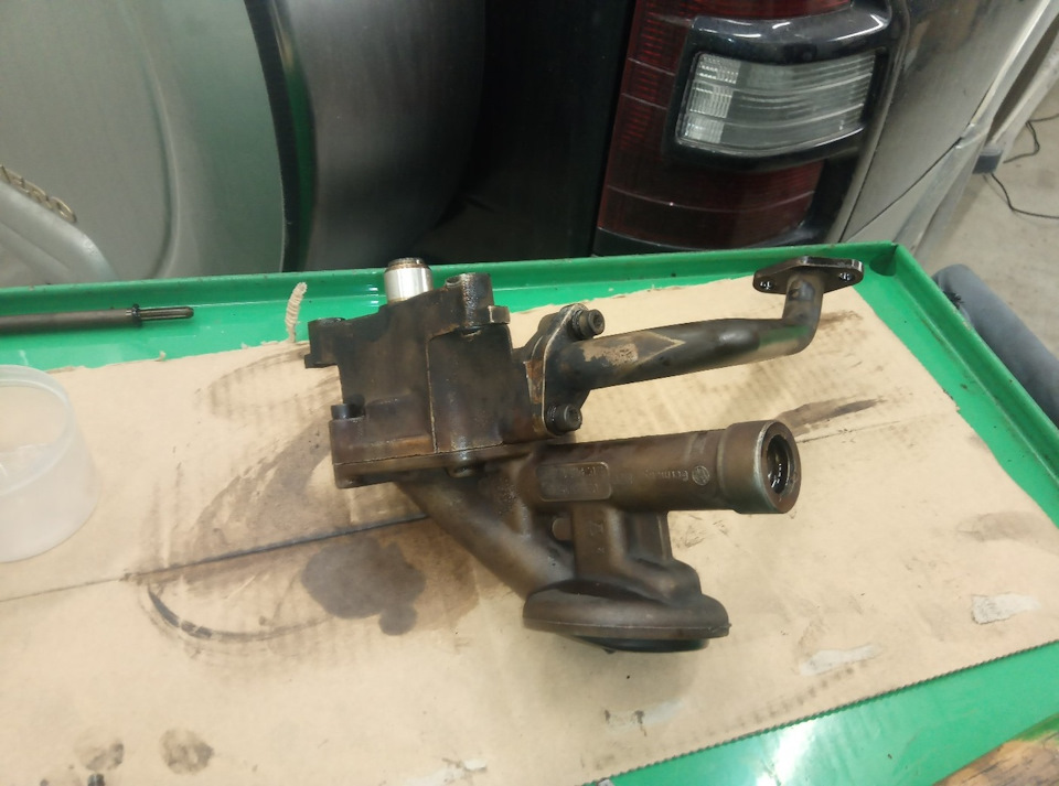 Загорелся датчик давления масла. — Ford Galaxy (Mk I), 2,8 л, 1999 года ...