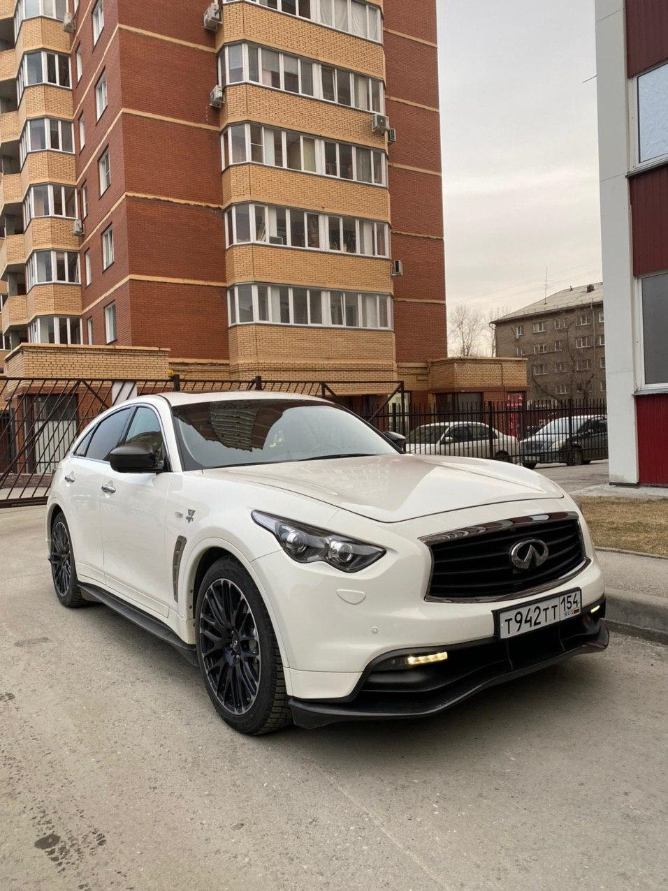 Еще в продаже, цена снижена! — Infiniti FX (2G), 5 л, 2013 года | продажа  машины | DRIVE2