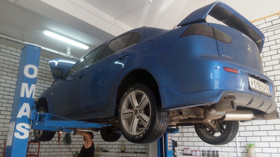 Скрип при езде по мелким неровностям (в сервисе) — Mitsubishi Lancer X ...