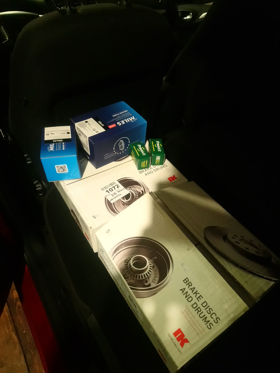 45. Что-то в руль стучит! -Сиди, сам открою)) — Ford S-Max (1G), 2 л ...