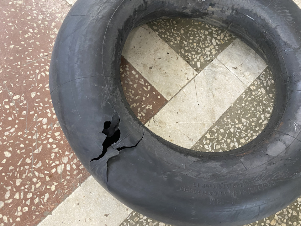 Новая резина на москвич