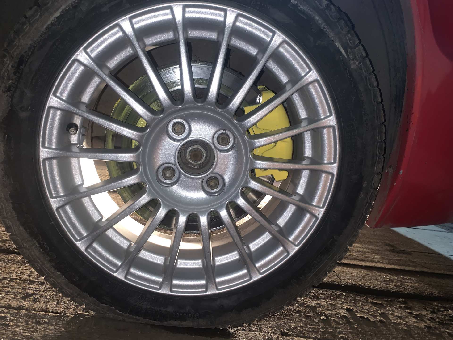 Покраска суппорта — Lada Калина Спорт, 1,6 л, 2012 года | тюнинг | DRIVE2