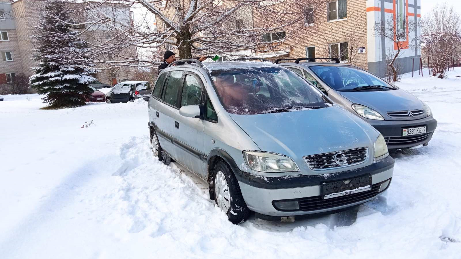 Купить Опель Зафира 2001 Года