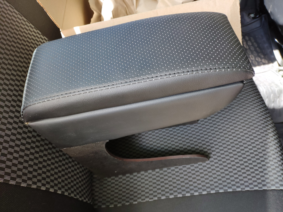 Подлокотник №2 — Daewoo Matiz (M100/M150), 1 л, 2013 года | тюнинг | DRIVE2