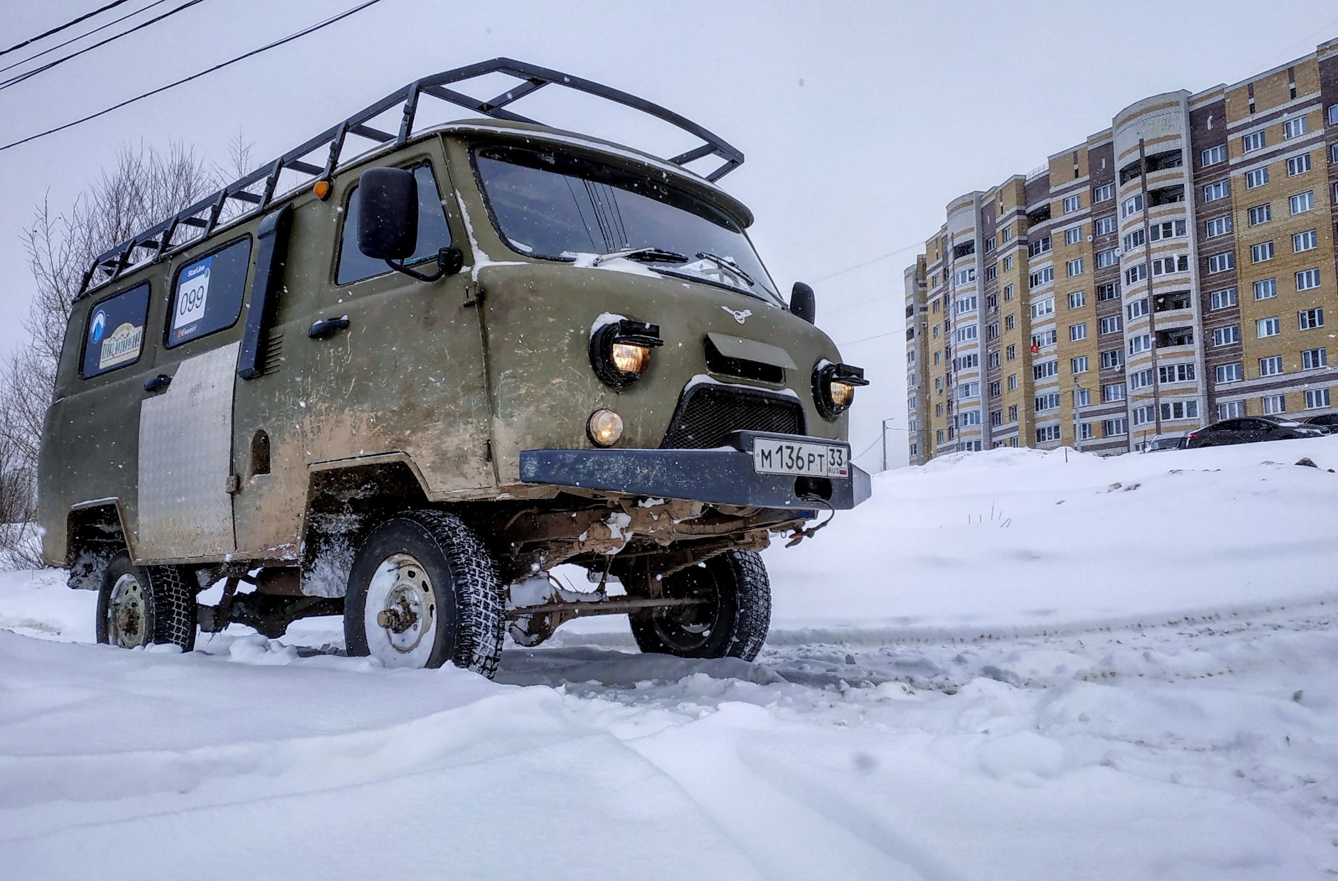 Уазик тюмень. УАЗ Буханка 3741. УАЗ Патриот 3741. УАЗ 3741 драйв2. УАЗ 3741 техпомощь.