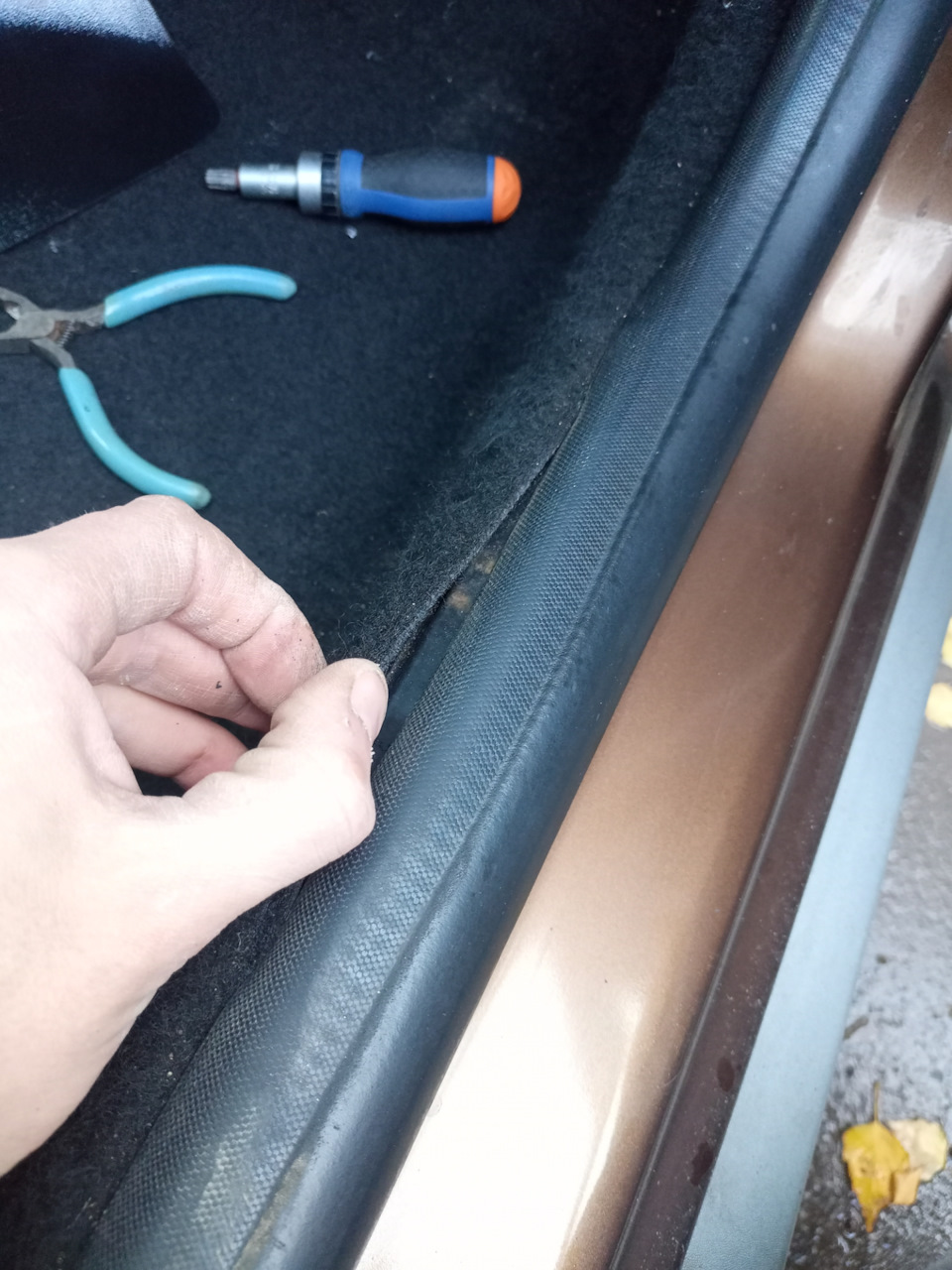 Накладки на ковролин — Renault Duster (1G), 2 л, 2013 года | аксессуары ...