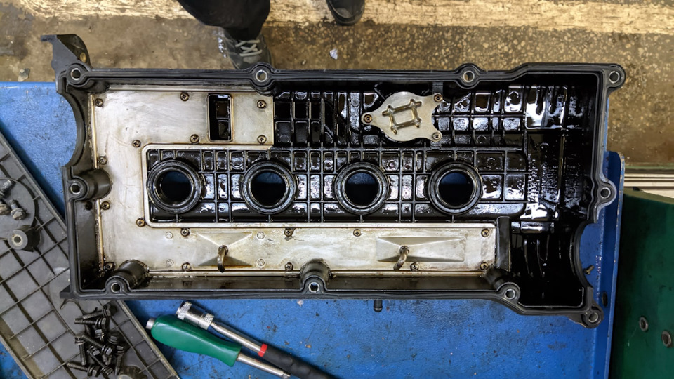 ОЧЕРЕДНАЯ ЗАМЕНА КЛАПАННОЙ КРЫШКИ-ПОТЕЕТ БЕЗ ПЕРЕДЫХУ — Hyundai Accent ...