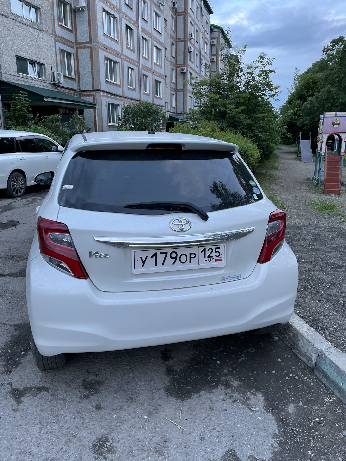 спойлер vitz 130