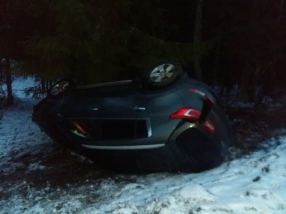 После сработки подушек безопасности не заводится Kia Sportage — KIA ...