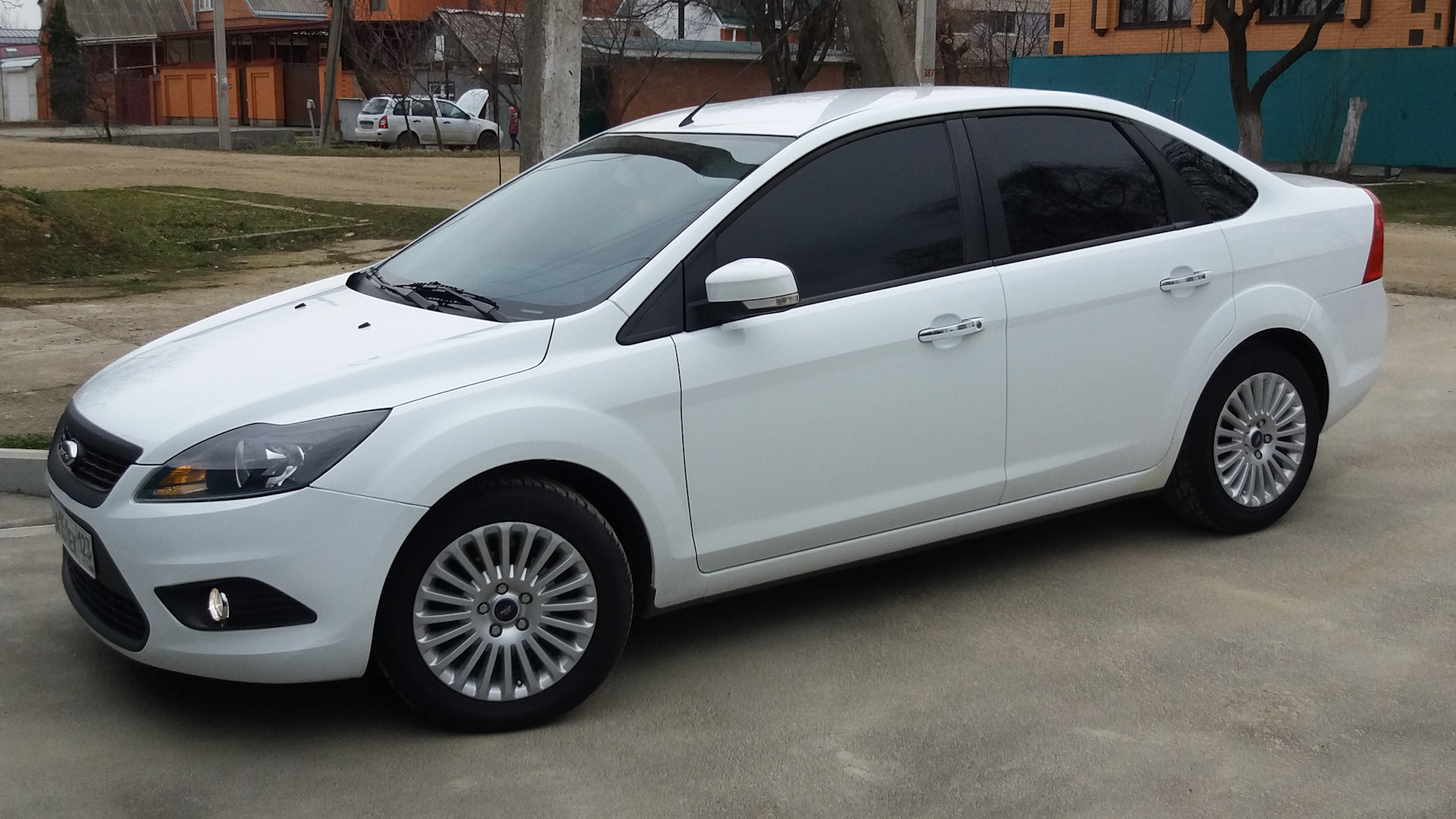 Ford Focus II 2008 White