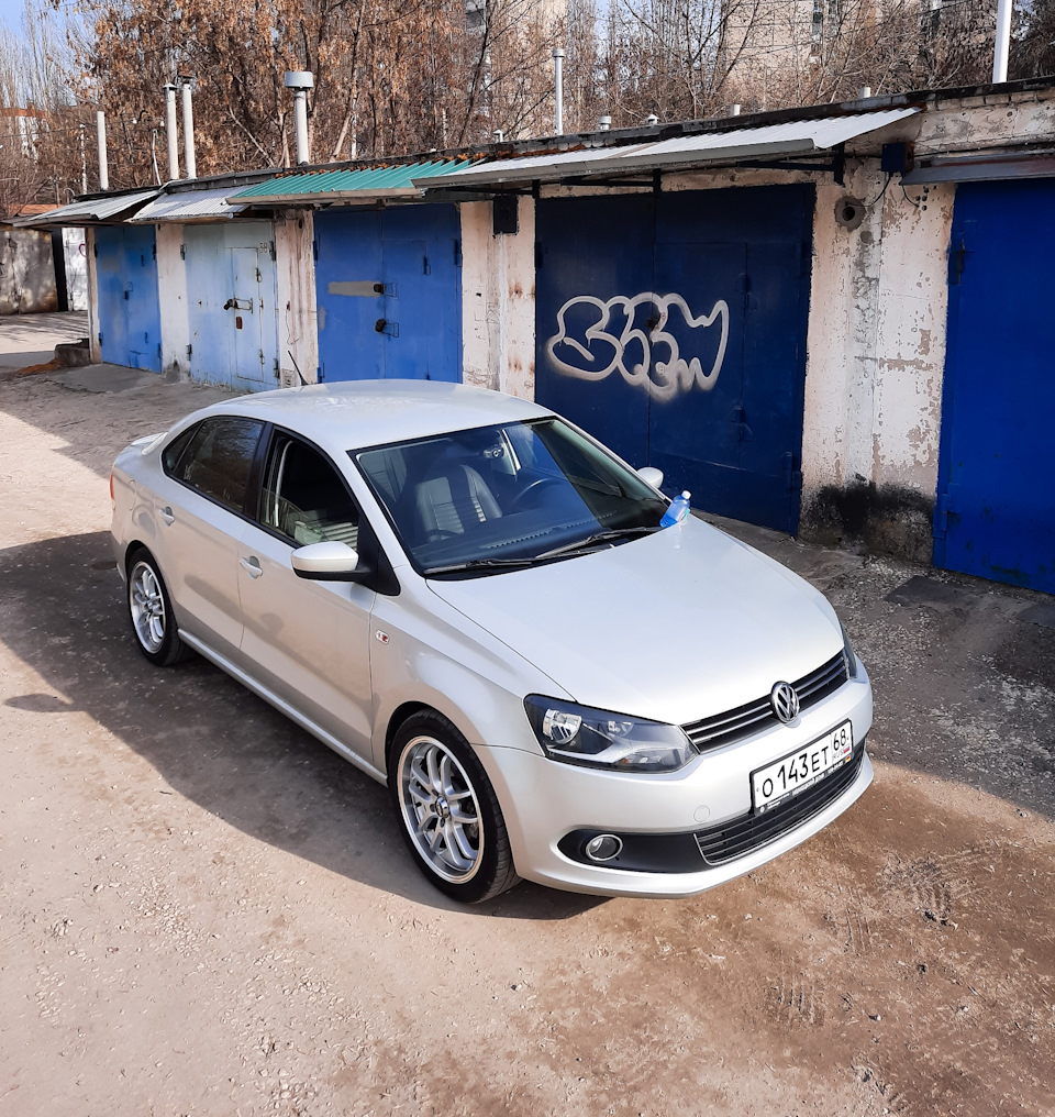 Подкрашиваем сколы — Volkswagen Polo Sedan, 1,6 л, 2011 года | своими  руками | DRIVE2