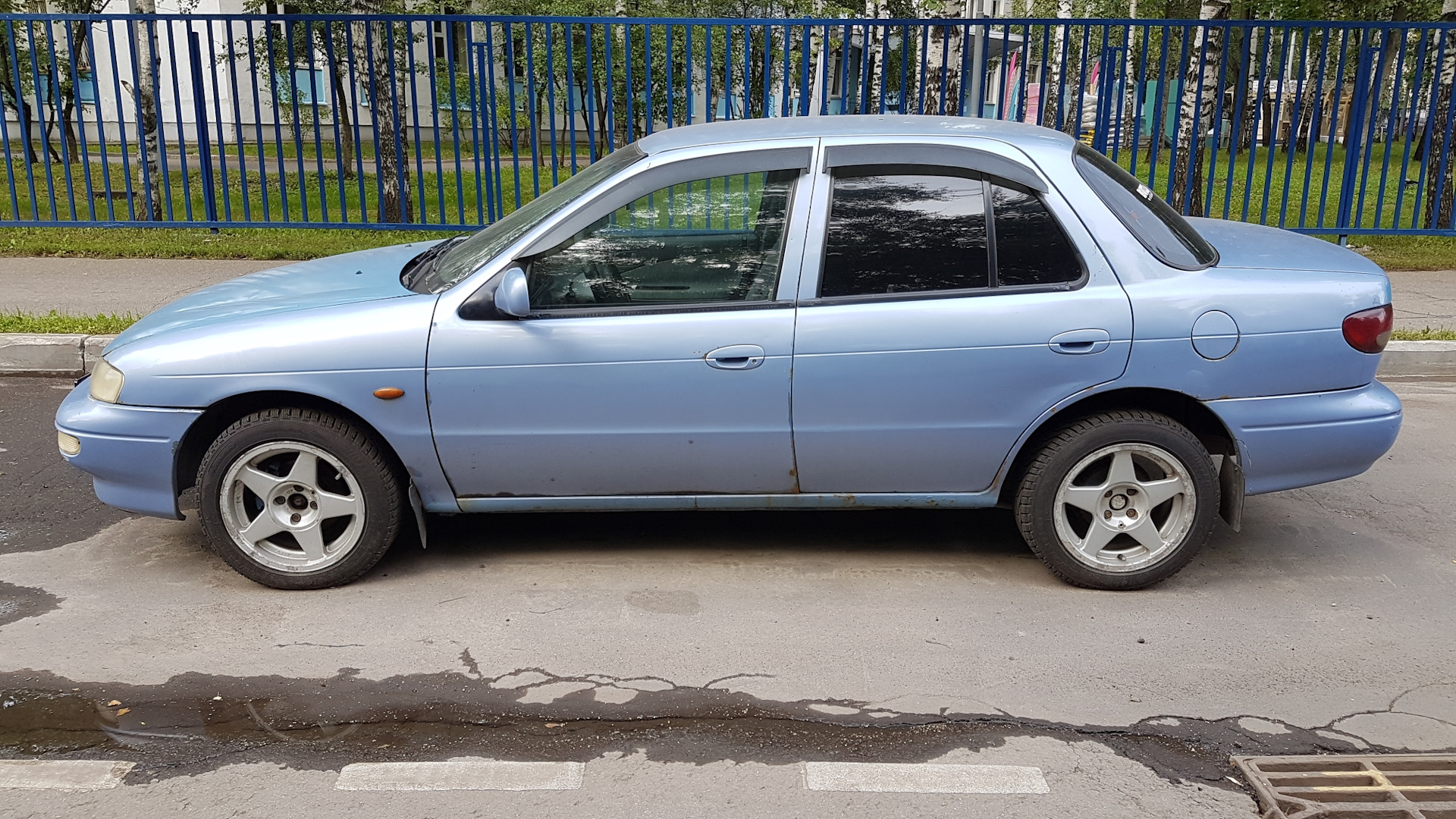 1998 год. Kia Sephia 1998. Kia Sephia 1998 1.5. Kia Sephia 1.5 l. 1998. Киа Сефия 1998 года.