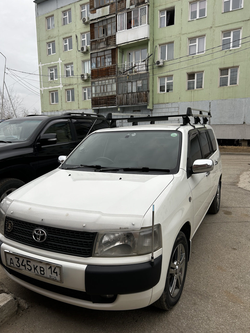 Японский родной багажник thule — Toyota Probox, 1,5 л, 2008 года | просто  так | DRIVE2