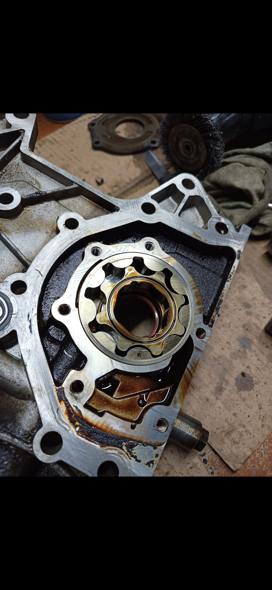 рекомендации по моторному маслу — Opel Astra H, 1,6 л, 2011 года ...