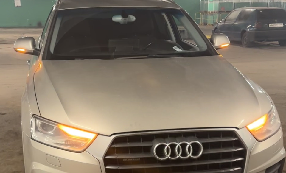 6. Дублирующие динамические поворотники — Audi Q3 (1G), 2 л., 2015 года ...