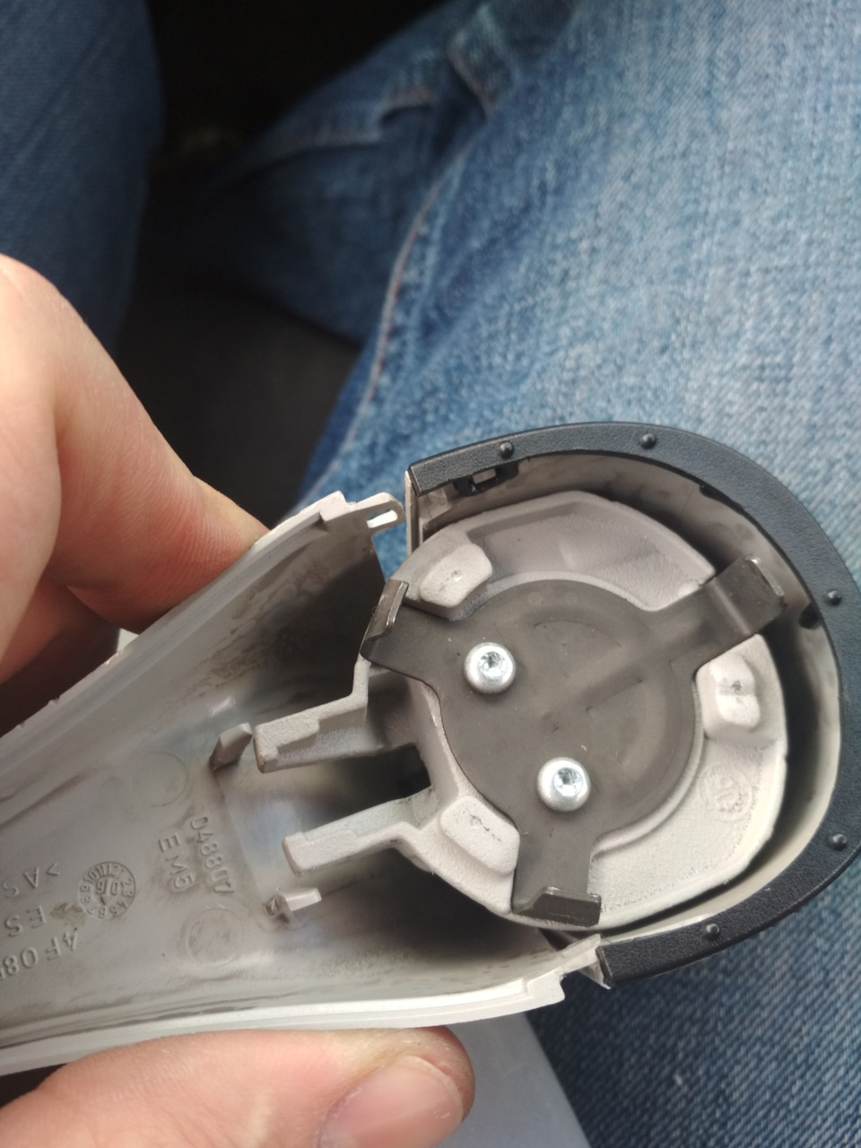 Крепление — Audi A6 (C6)