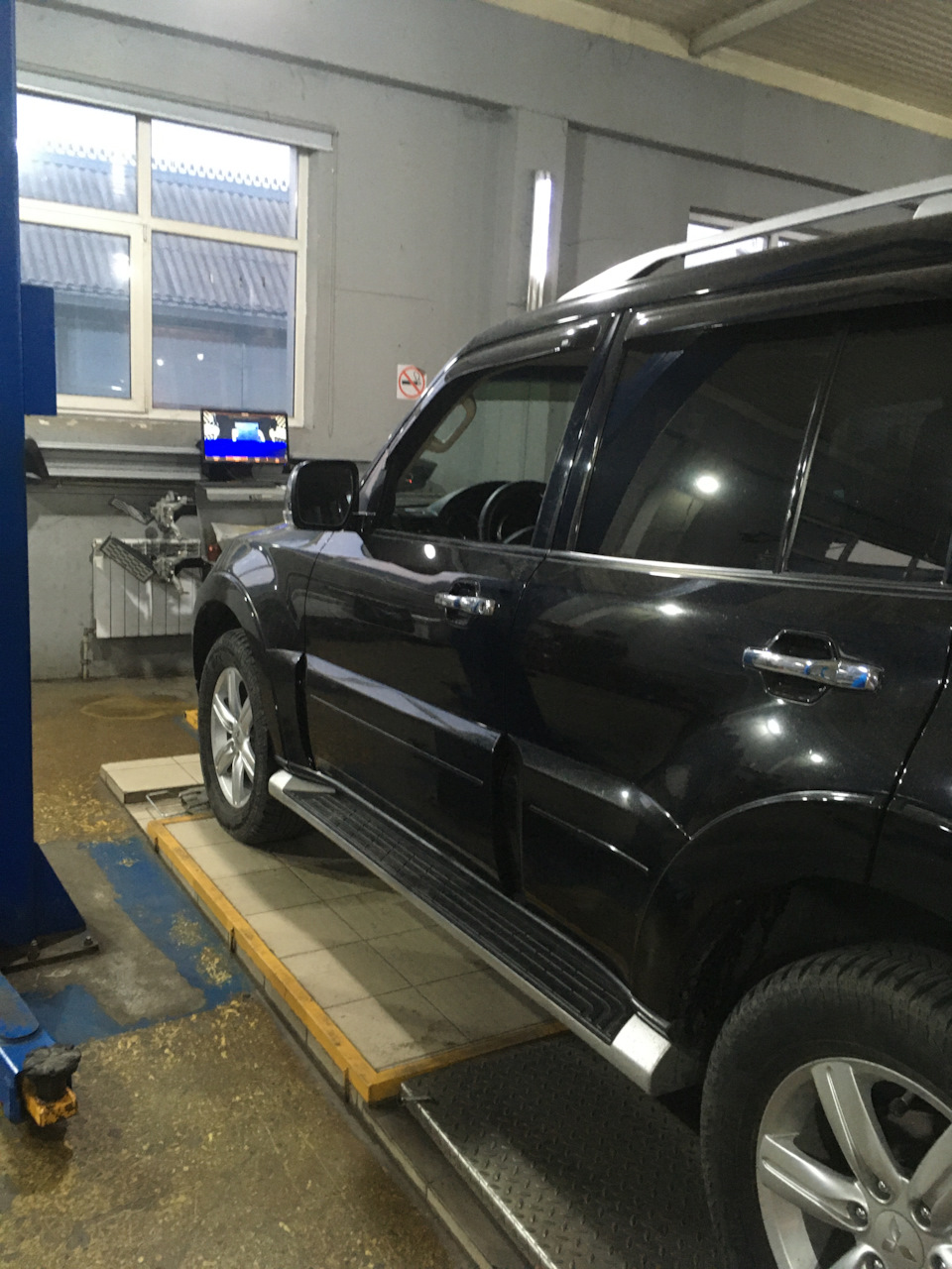 Фото в бортжурнале Mitsubishi Pajero (4G)