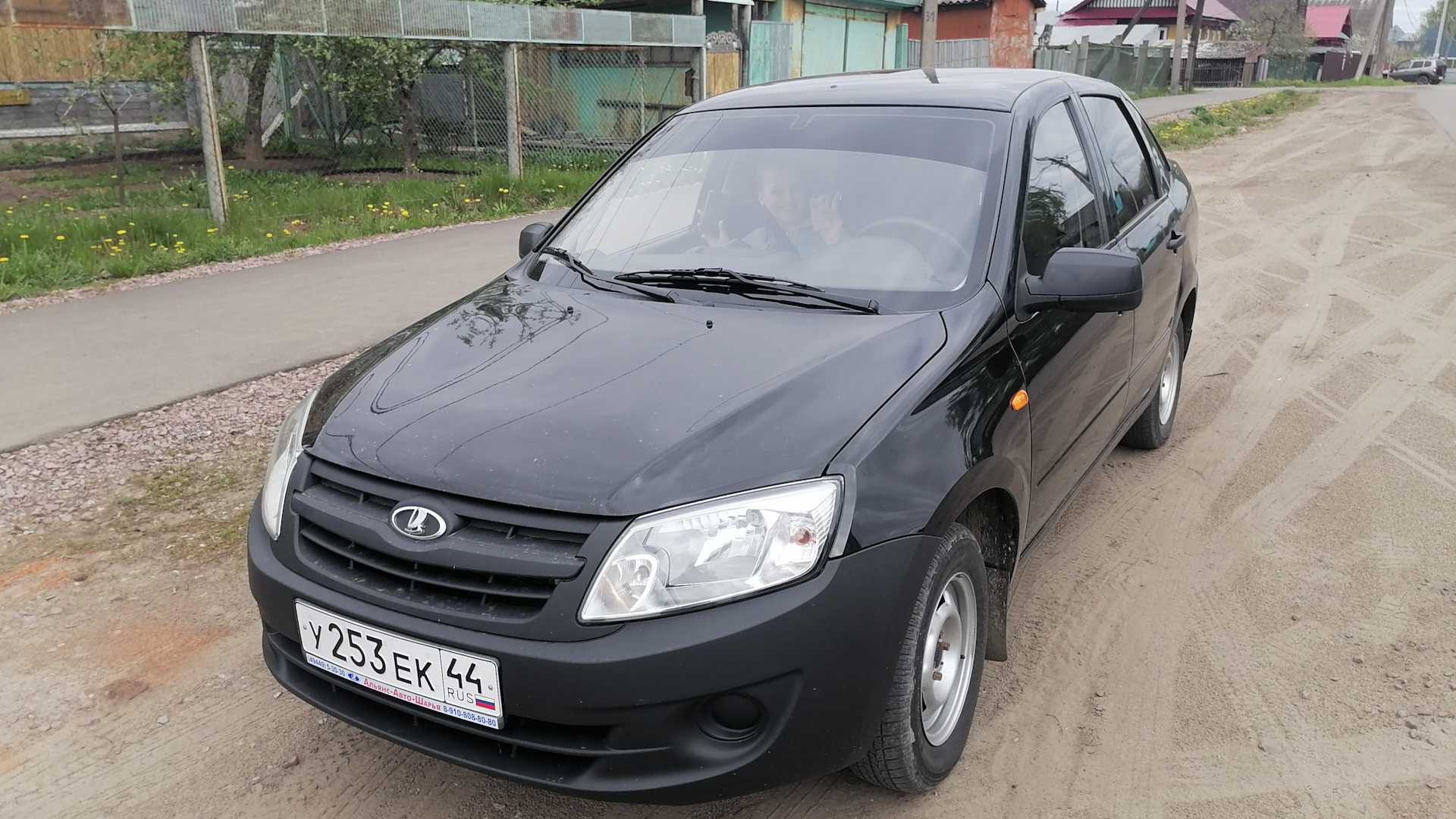 Lada Гранта 1.6 бензиновый 2013 | Грантуля на DRIVE2