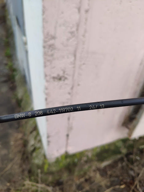 Порвался тросик открывания капота, замена. — BMW 3 series (E46), 2 л ...