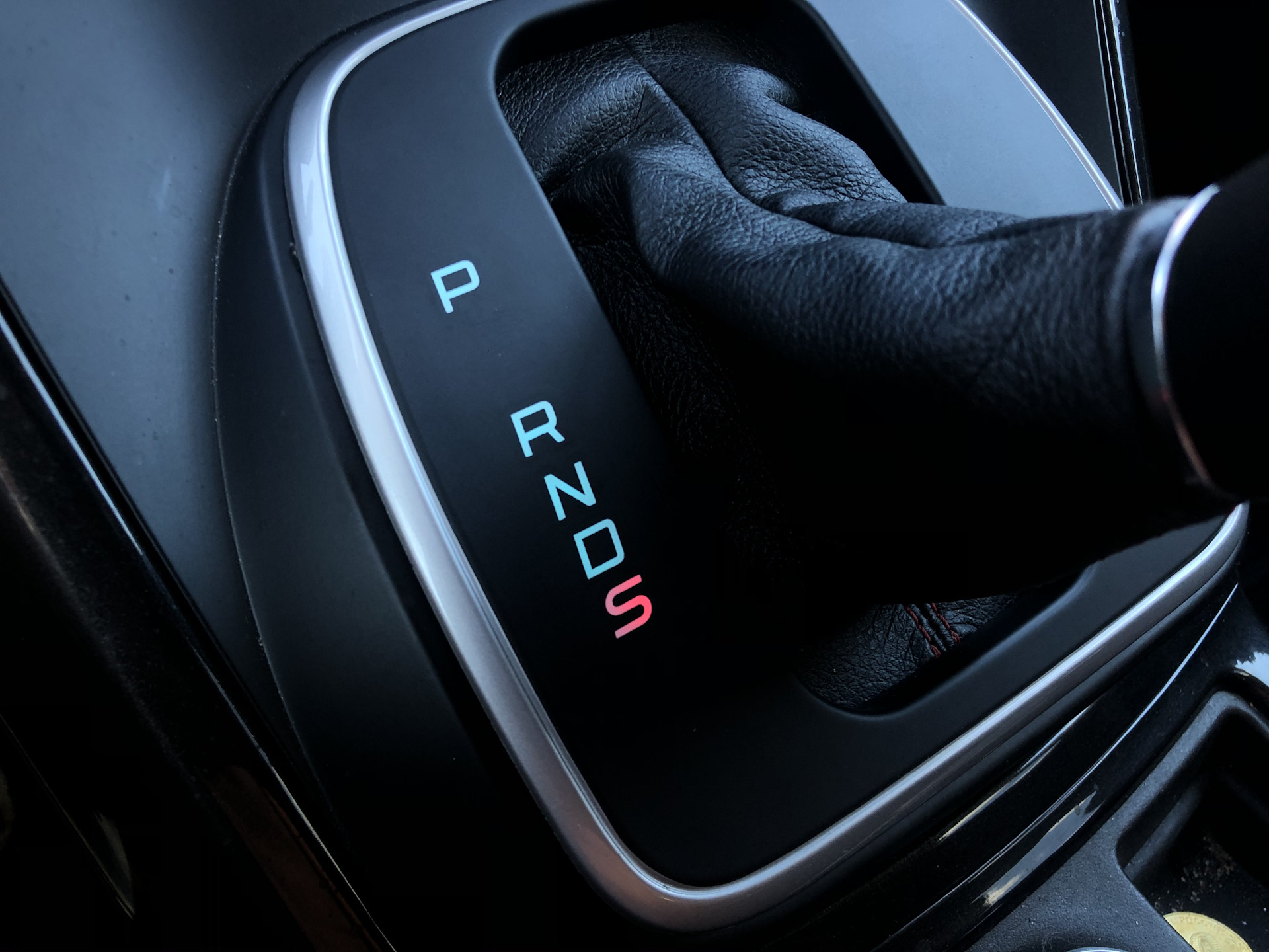 Режим работы коробки автомат. Режим работы коробки автомат. Коробка автомат фольксваген поло обозначения. Peugeot 308 коробка автомат. Переключатель режимов акпп е38.