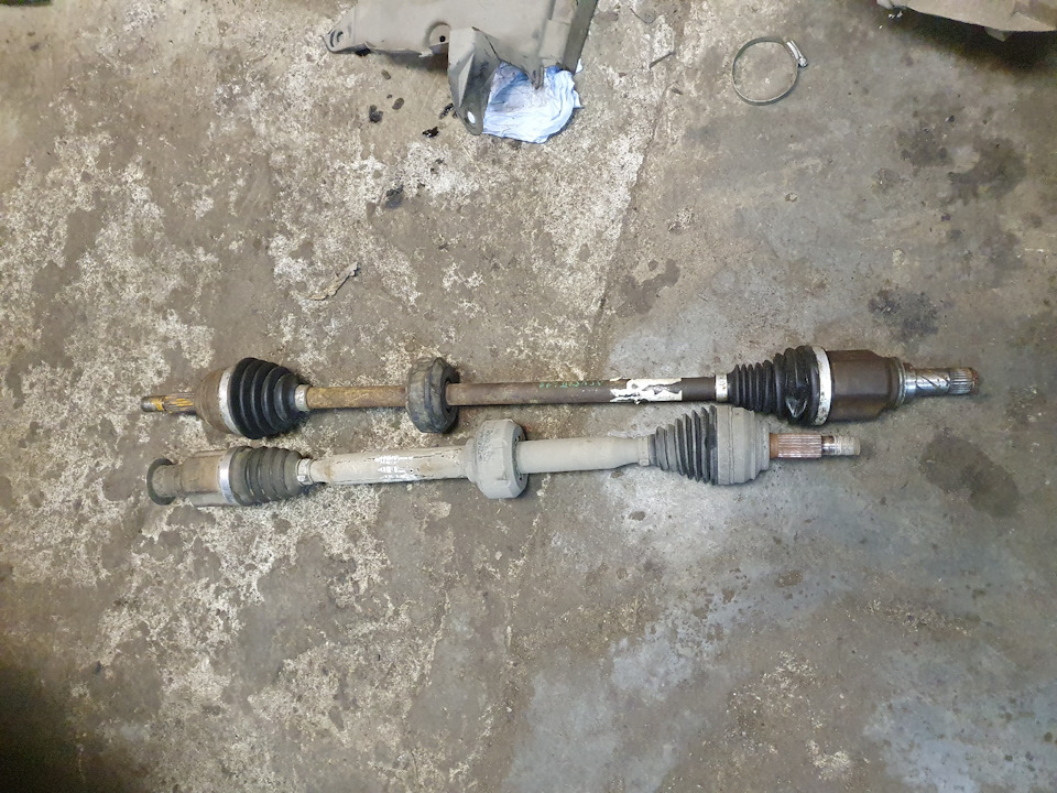 Фото в бортжурнале Renault Logan (2G)