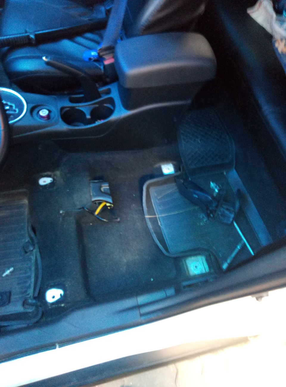 Как снять сиденья asx Сиденье - Mitsubishi ASX, 1,8 л, 2013 года поломка DRIVE2