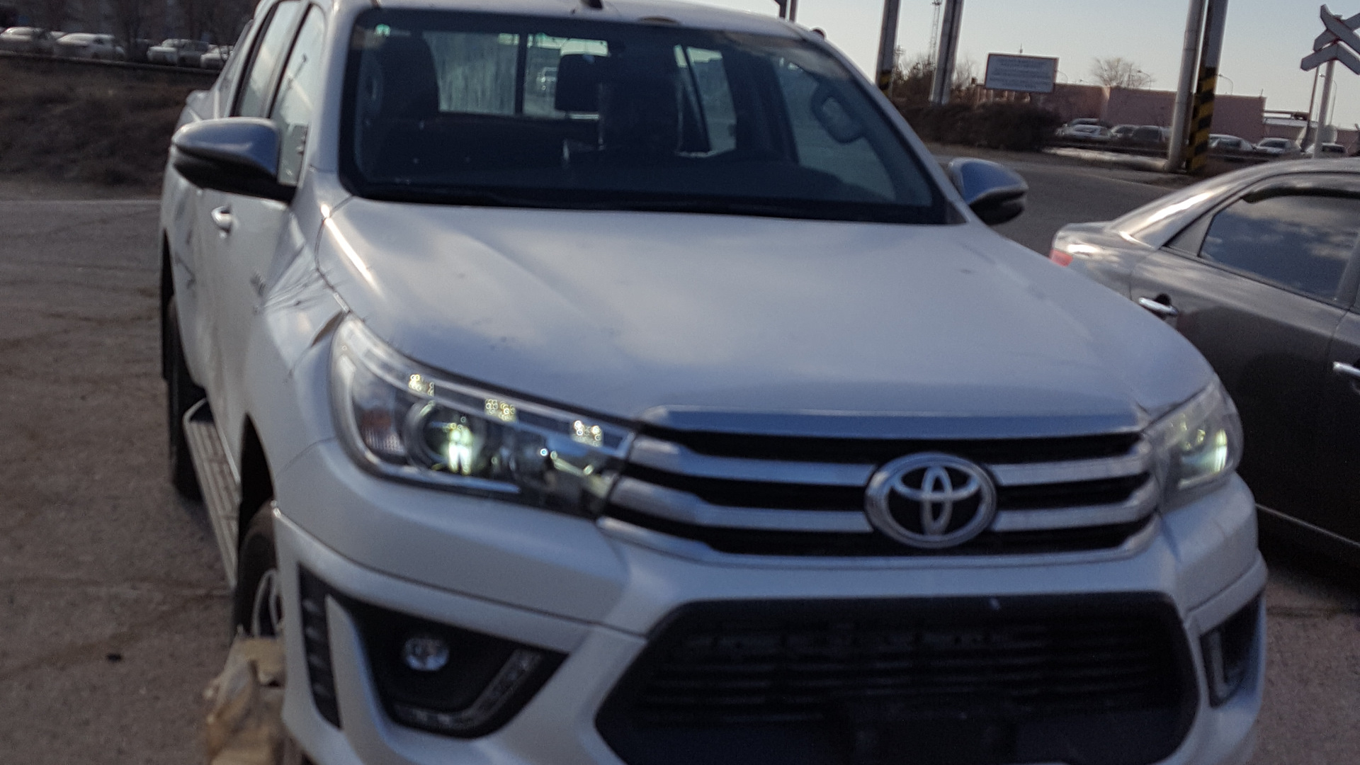 Toyota Hilux (8G) 4.0 бензиновый 2018 | 4.0 на DRIVE2