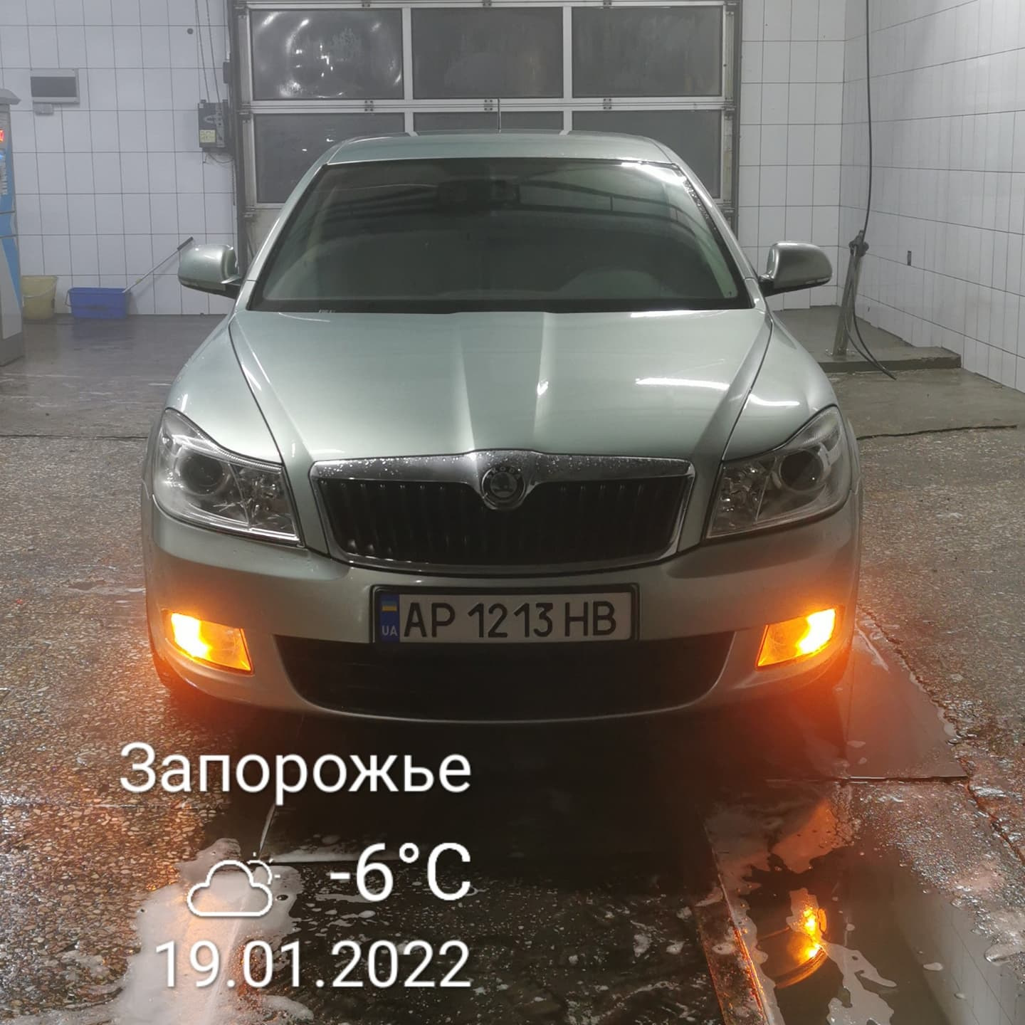 Держатель телефона оригинал в октавию А5 — Skoda Octavia A5 Mk2, 1,6 л,  2009 года | стайлинг | DRIVE2