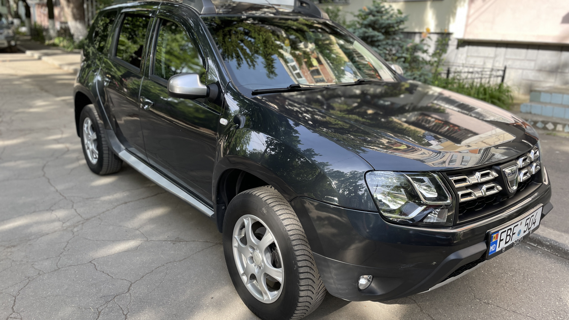 Dacia Duster (1G) 1.5 дизельный 2014 | Серыи Волк на DRIVE2