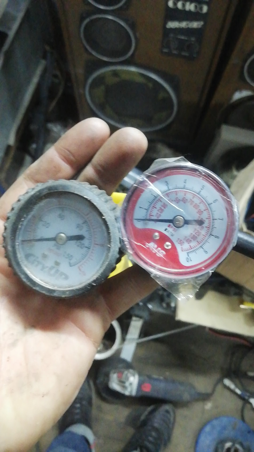 Задумался сделать самодельный манометр что бы проверять давление ...