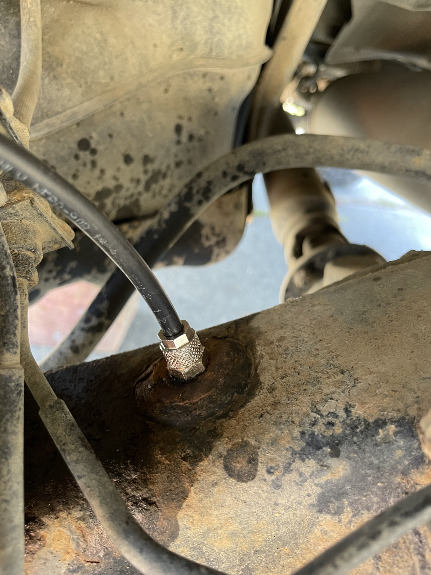 Сапун заднего моста. — Toyota Land Cruiser Prado 120-series, 4 л, 2006 ...