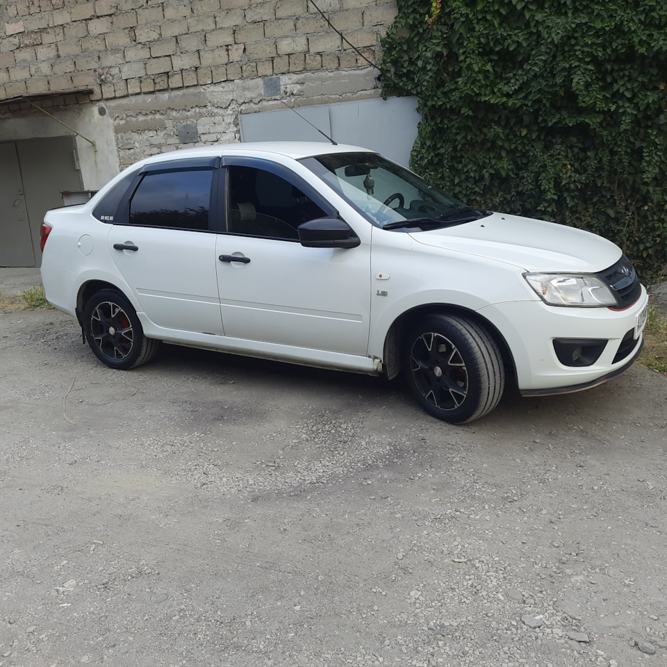 На вид по серьезнее — Lada Гранта (1G)