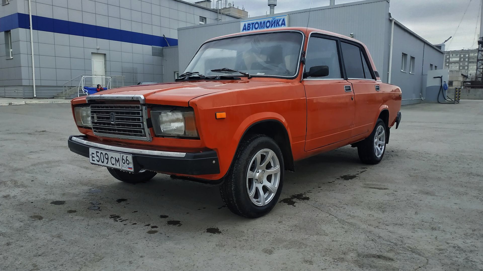 Lada 2107 1.5 бензиновый 1983 | цвет коррида на DRIVE2