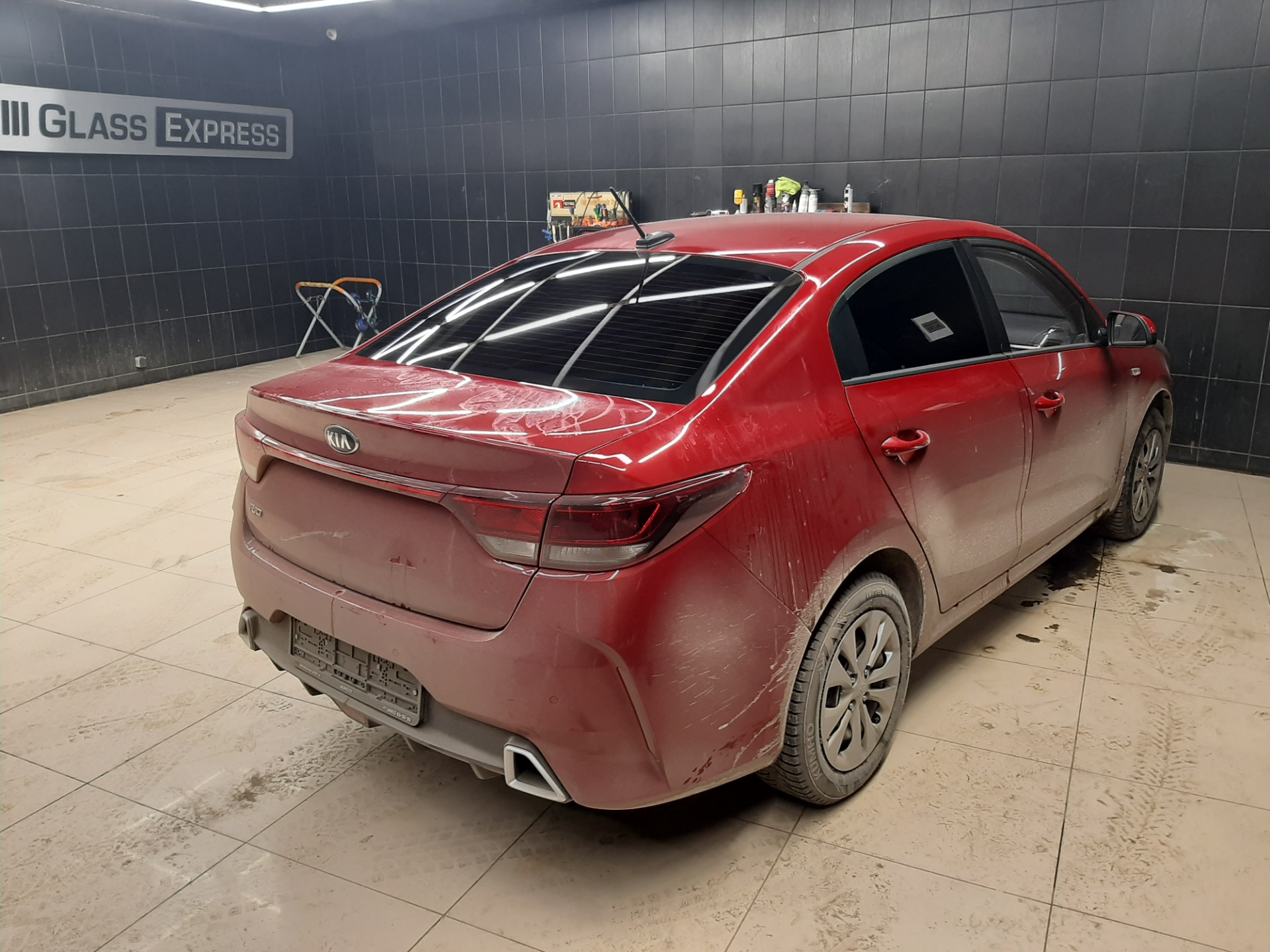 Kia Rio Red хамелеон