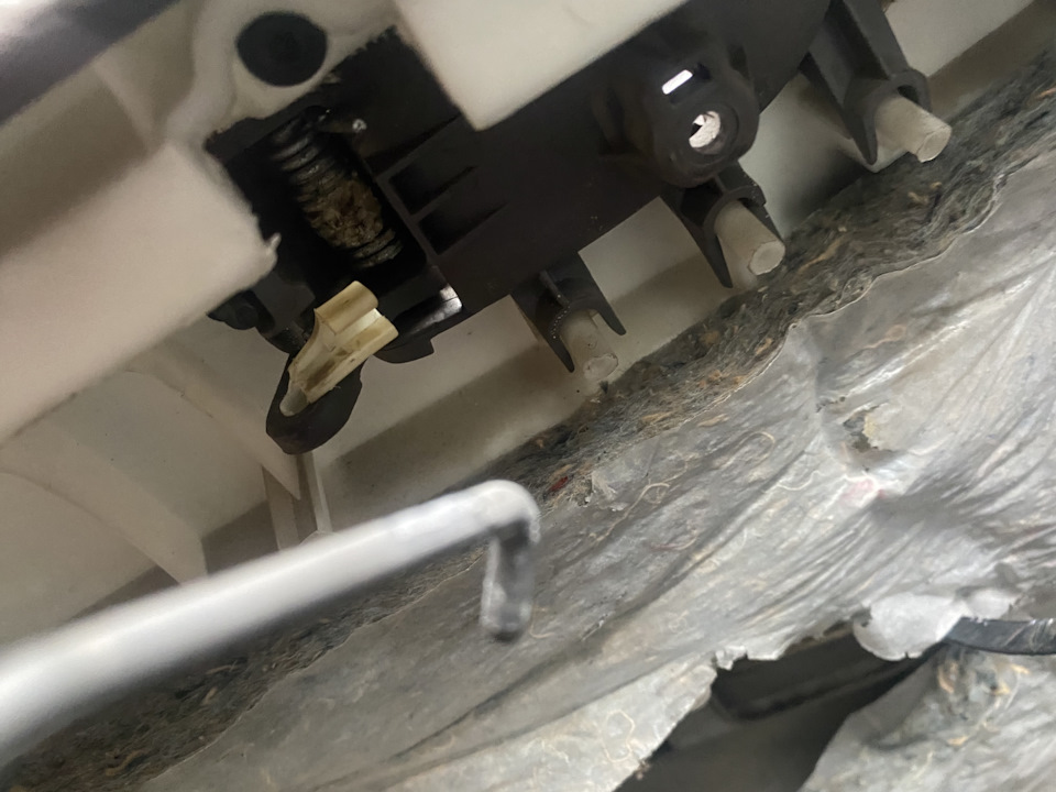 ДВЕРНЫЕ КЛИПСЫ. Не подошли — Dodge Stratus (2G), 2,4 л, 2004 года ...