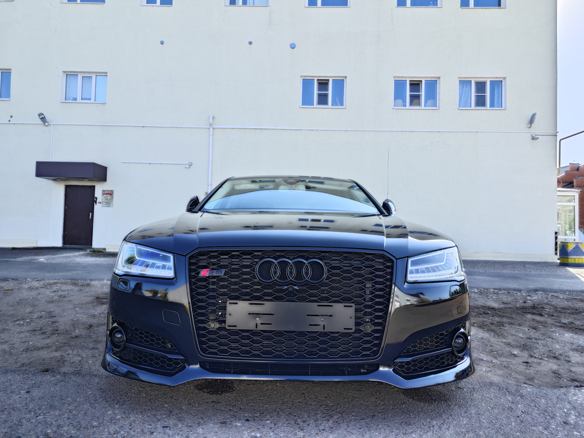 Бампер S8, решетка радиатора RS — Audi A8 (D4), 4 л, 2014 года ...