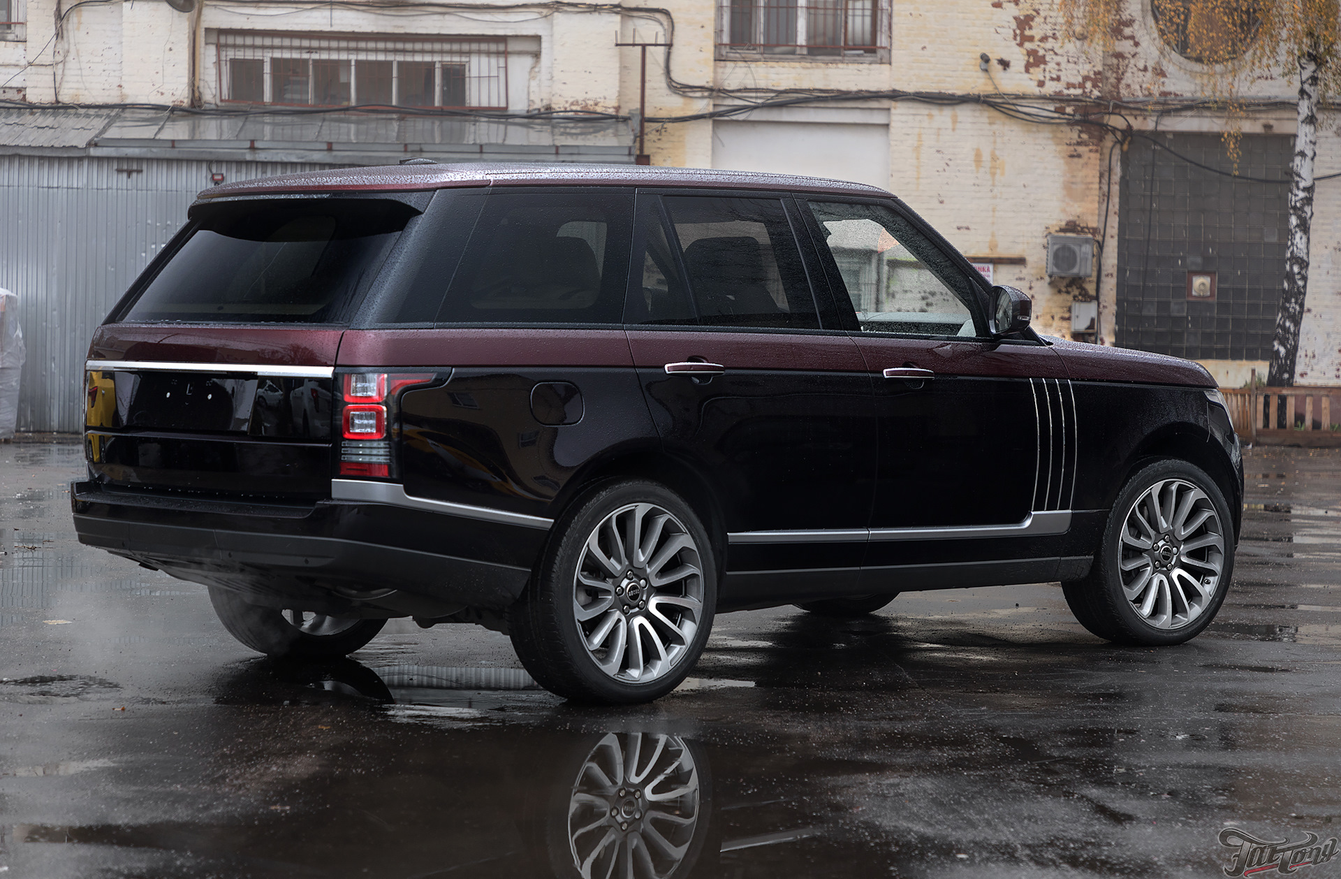 Range Rover sedan 2020