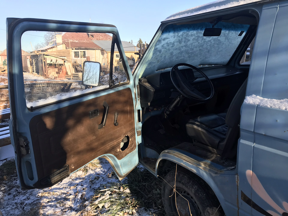 Фото в бортжурнале Volkswagen Transporter T3
