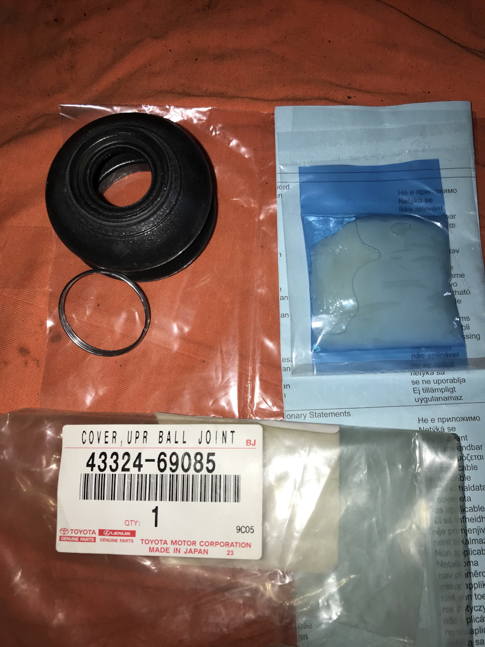 Замена пыльника шаровой верхнего рычага, свечей и наконечников катушек ...